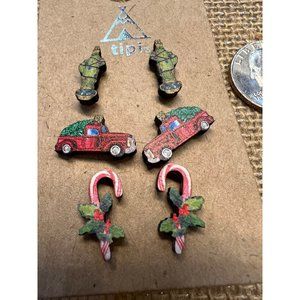 NWT 3 Pair Tipi Wooden Studded‎ Christmas Earrings